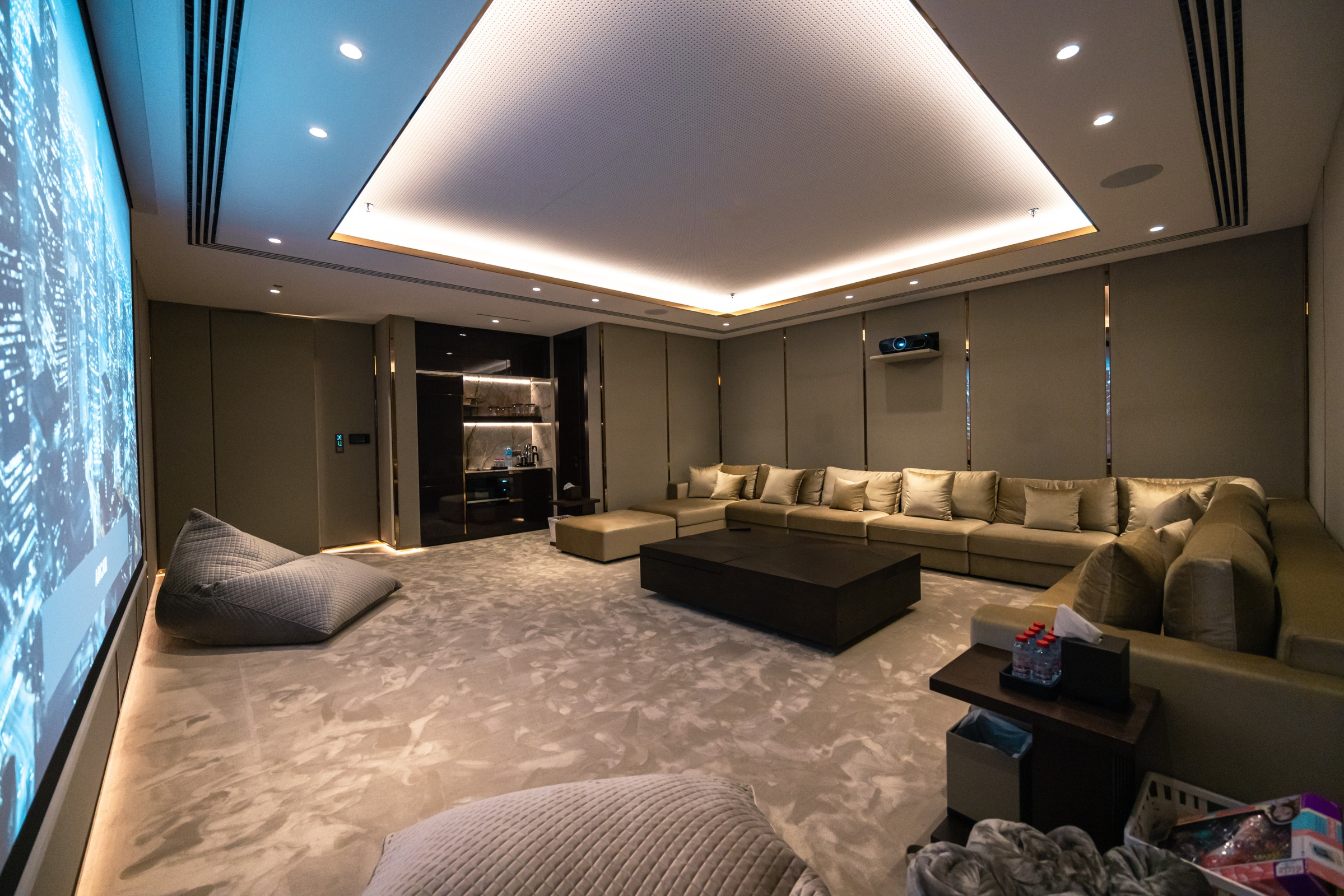 Dom Prywatny, Kino Domowe, Dubaj, ZEA &mdash; widok 2