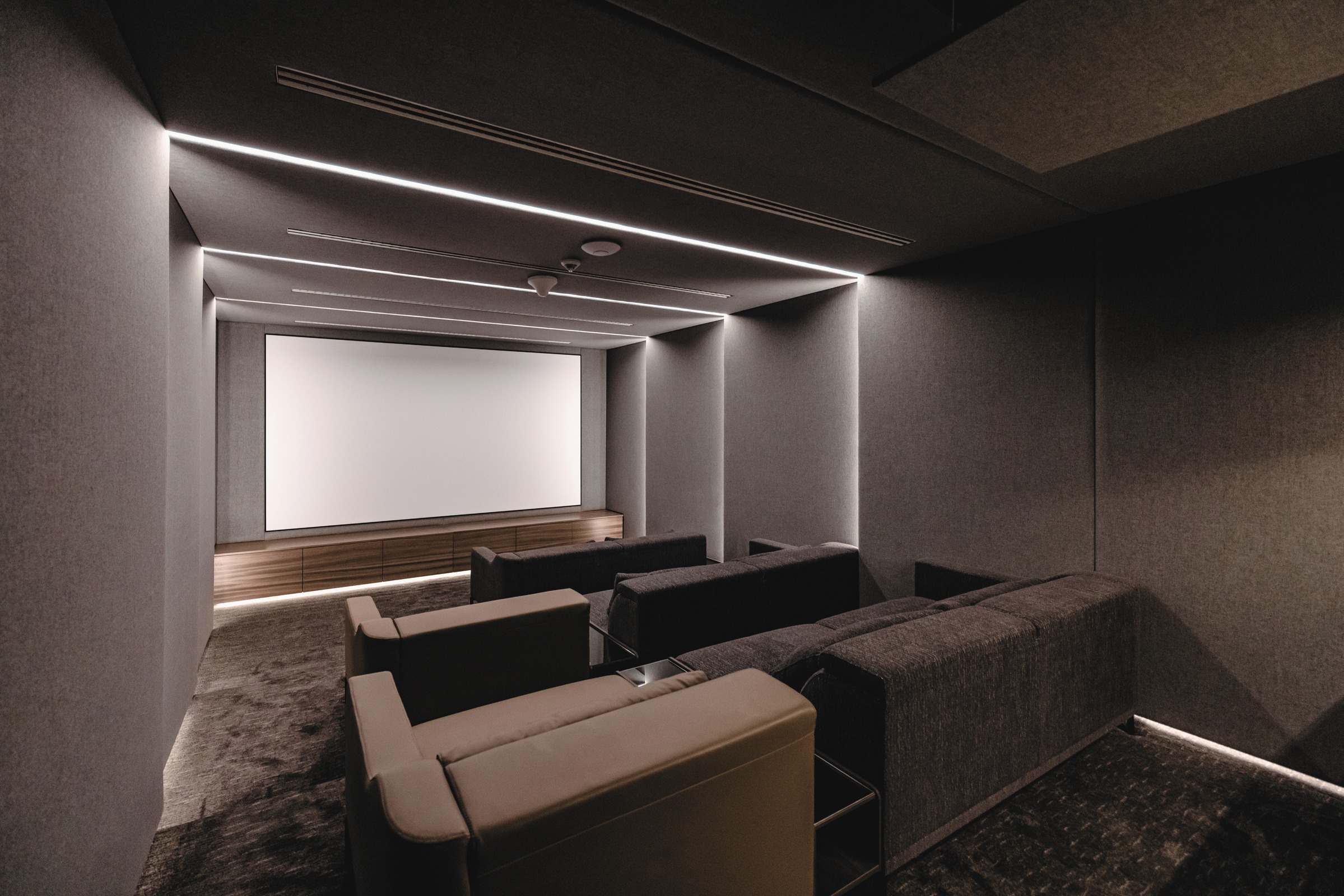 Projekt i realizacja ścian telewizyjnych z ukrytym audio